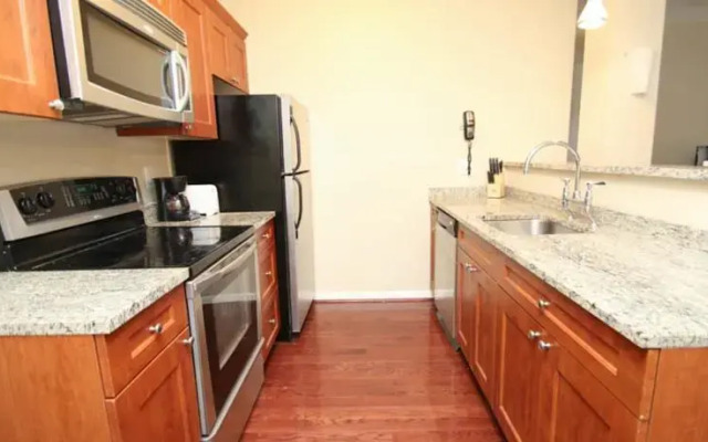 Luxury 2 Bedroom By Rittenhouse
