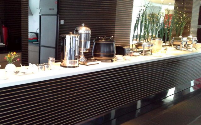 Studio One Hotel