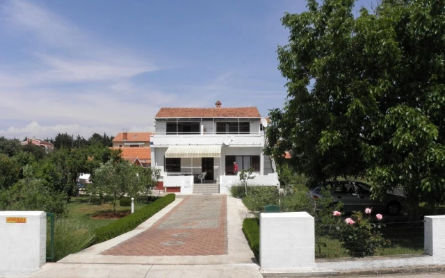 Kuce - 150m From the Beach With Parking - A3