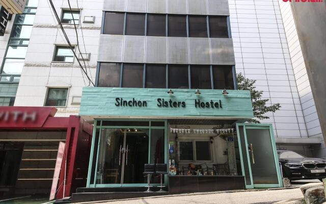 Sinchon Sisters - Hostel