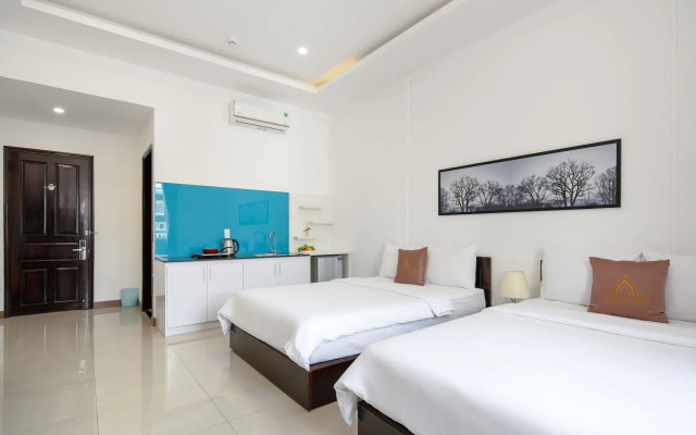 Phuong Dong Hotel & Apartment