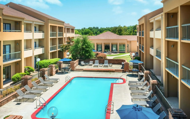 Courtyard by Marriott Little Rock West