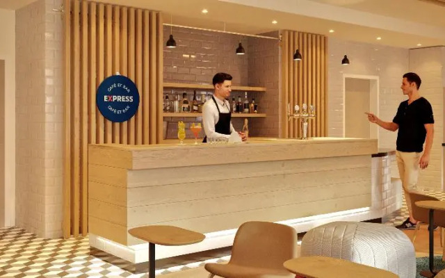 Holiday Inn Express Marne La Vallee Val D Europe