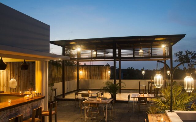 Hola Seminyak