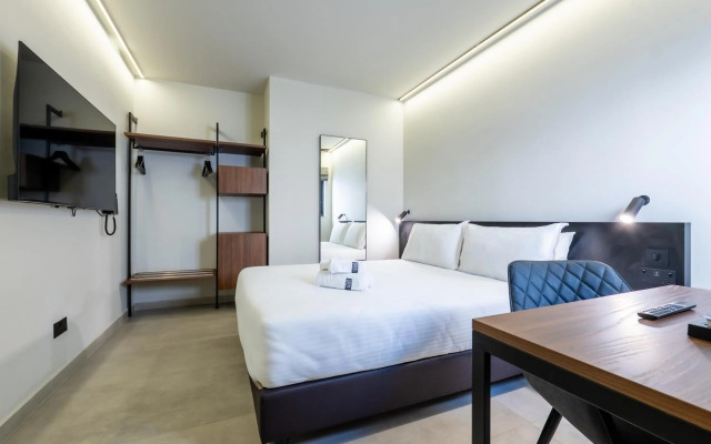 Onyx Hotel