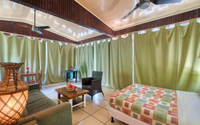 CariPro Apartments