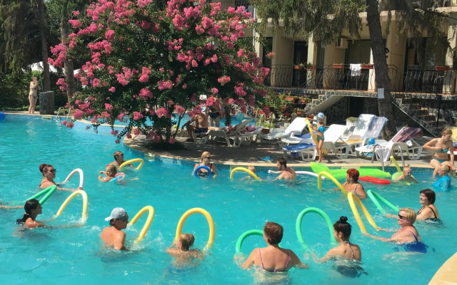 Park Hotel Briz All Inclusive- Free Parking