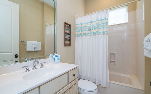 Sandestin Bungalo 38: Beach, Golf, & Fun!