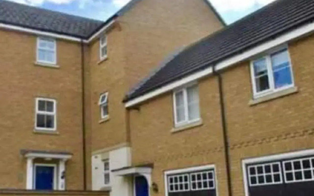 Malsbury Avenue Apartment
