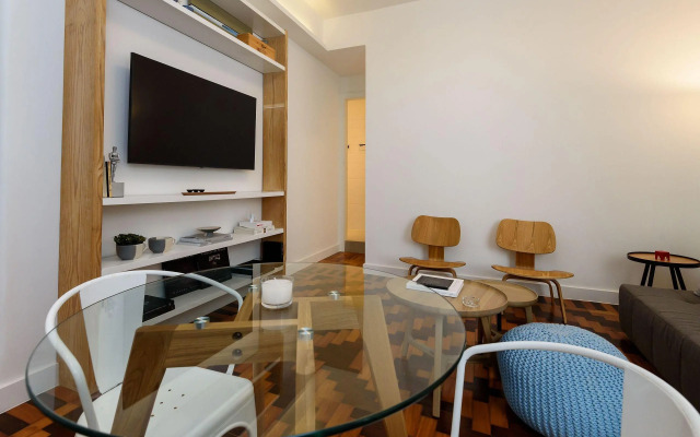 2 quartos a 200m da Praia de Ipanema | PM 730/203