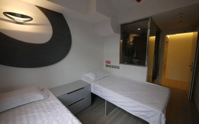 Panda's Hostel - Elegant