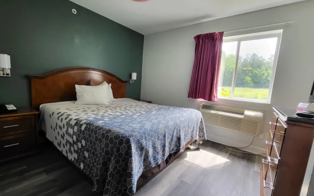 Stonewood Inn & Suites Carrollton - Smithfield