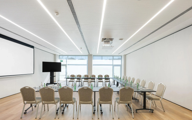 Crowne Plaza Caparica Lisbon by IHG