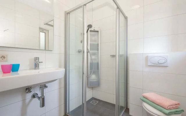 Modern Bungalow With Washer