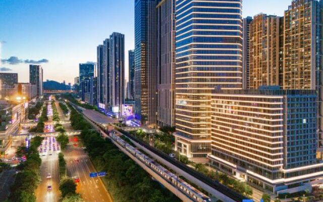 Z-Club Hotel(Tanglang Subway Station Branch)