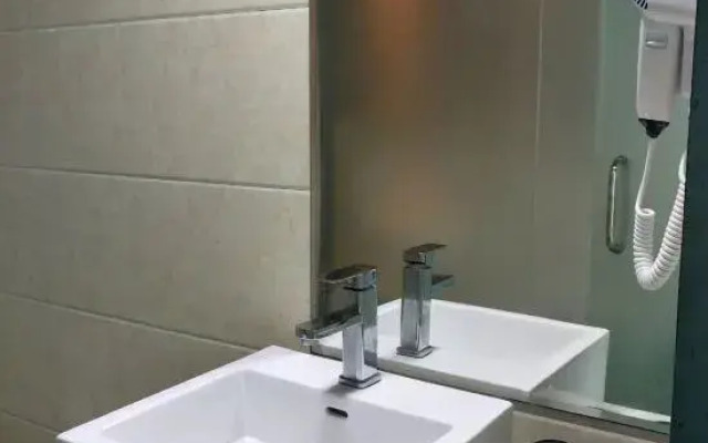 Jinping 365 Express Hotel