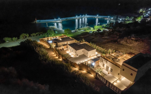 Mneme Suites & Villas