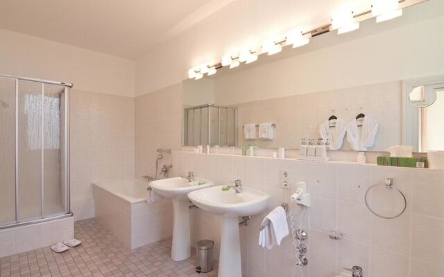 Panacee Grand Hotel Römerbad