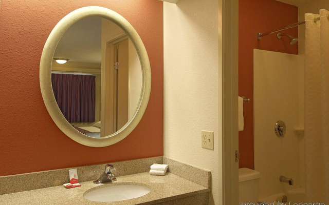 Red Roof Inn Chicago - Lansing