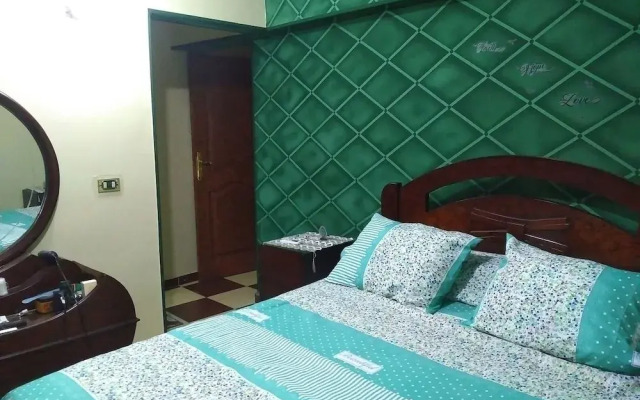 Explore Cairo From A Cozy Designed apt