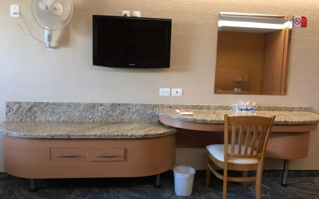 Hotel Plaza Las Fuentes