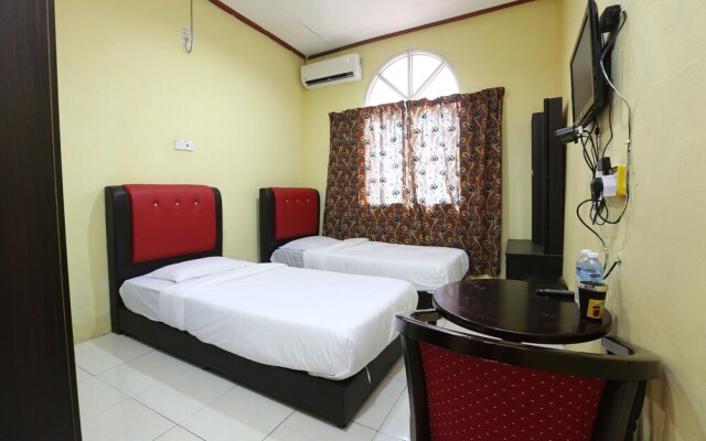 Raz Hotel by OYO Rooms