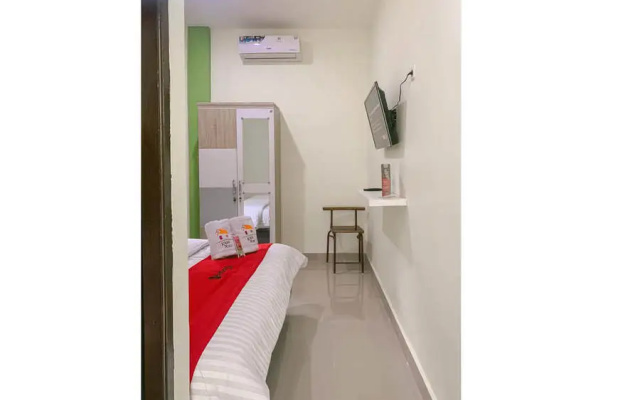 RedDoorz Syariah At Kotabaru M Yamin Street Pontianak