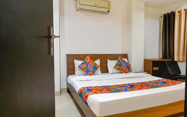 Hotel Aditya Palace