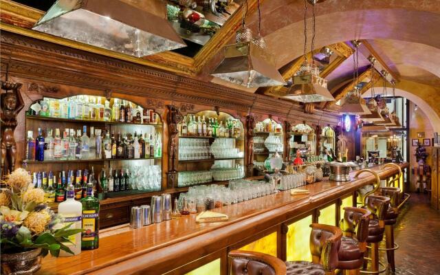 Hotel U Prince Prague by BHG