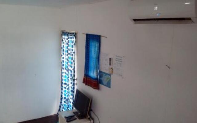 Pari Solata Seaview