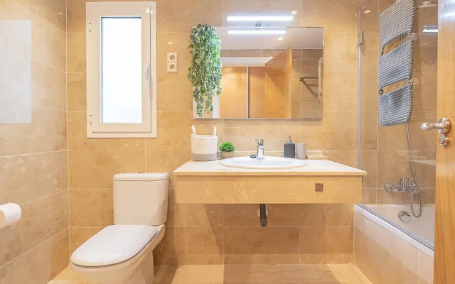 Apt Mairena Forest sea View & Pool