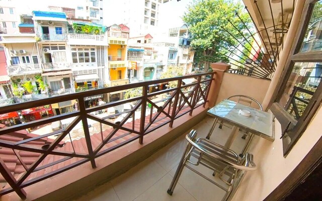 Riverside Phnom Penh Hotel