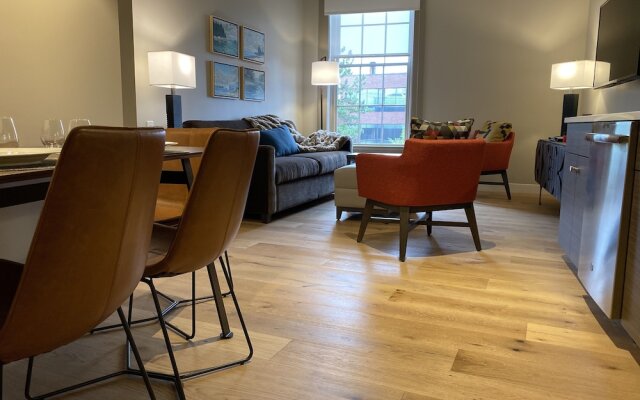 The Docent’s Collection – Thompson Block