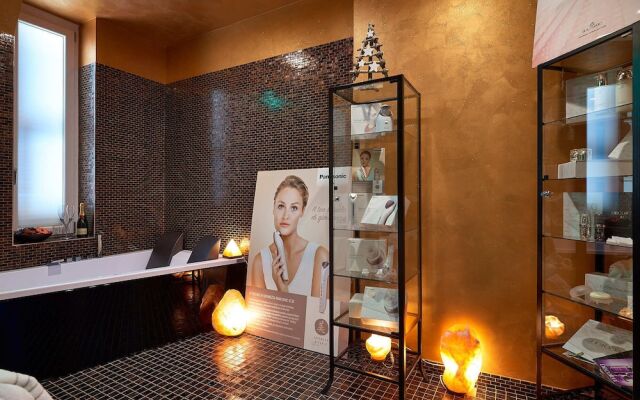 Ricaroka exclusive room & spa