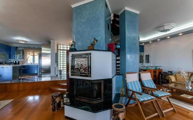Villa Serenity House of an Elegant Immaculate Luxury Authentic Relaxing Space