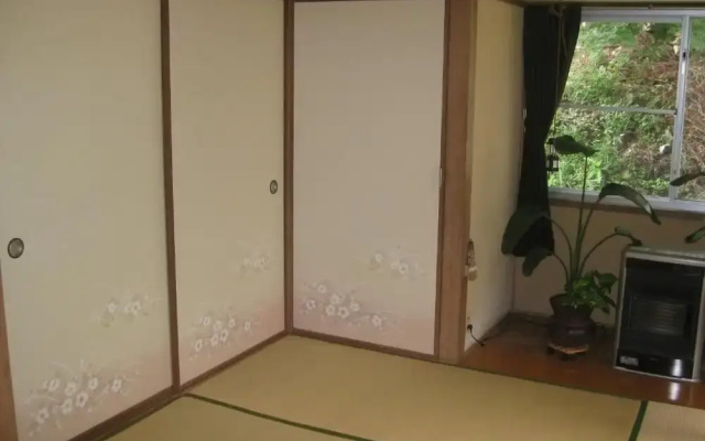 Minpaku Haruna