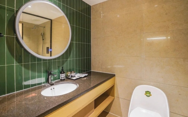 yi xuan hotel - bus station