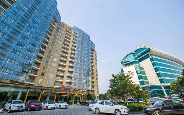 SZZD Crown Serviced Apartment