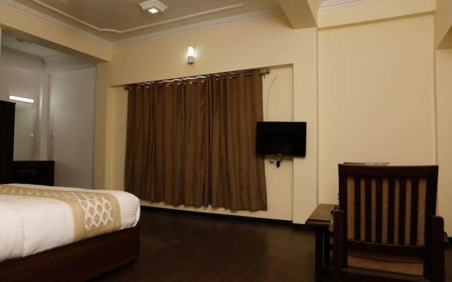 OYO 11490 Hotel Royal Hill