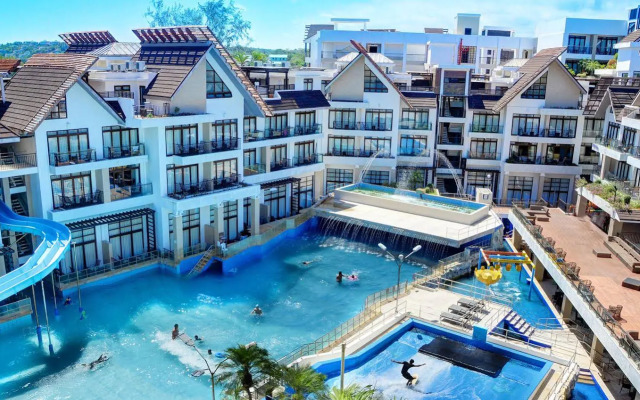 Crown Regency Resort and Convention Center