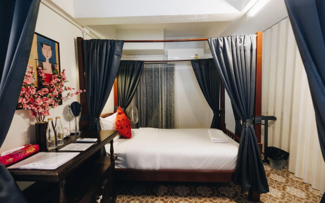 Sleeper  House