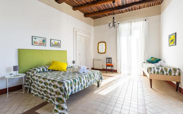 Lopez 20 - a Big Family Apartment