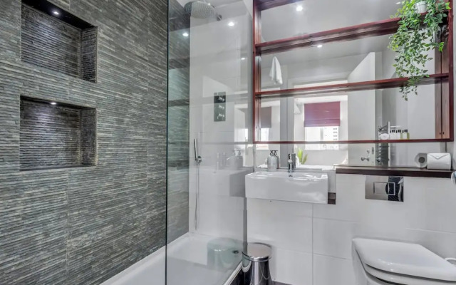 Three Bedroom Apartment in City Reach