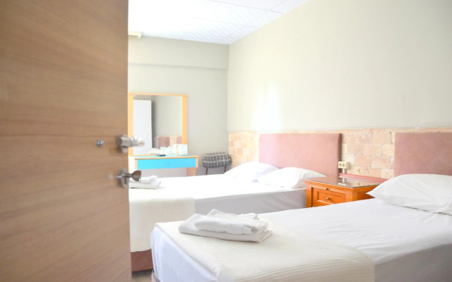 Elit Hotel Saray