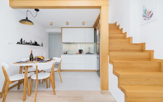 Modern Studios Stachowicza by Renters