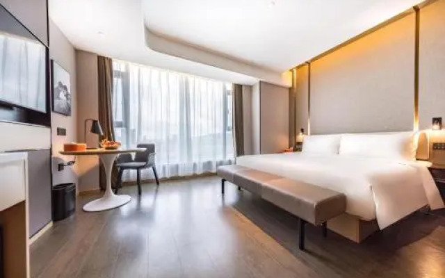 Atour Hotel Zhuhai Gongbei Fuhuali