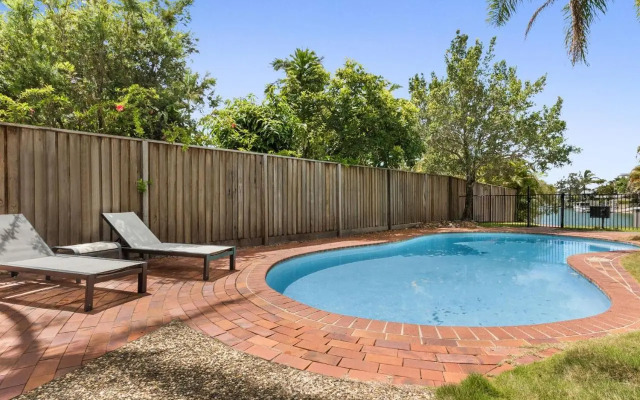 Belmondos Unit 4 Noosa Parade 81