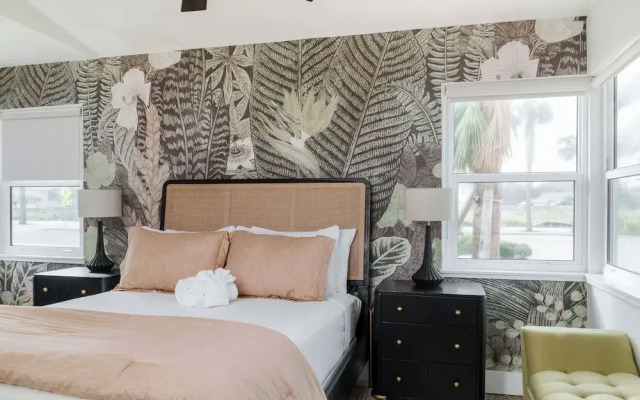 Haleys Court Boutique Motel