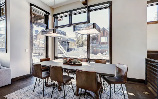 Wintours Leap 4 Bedroom Townhouse by RedAwning