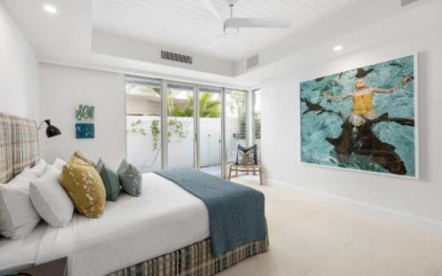 12 Noosa Parade